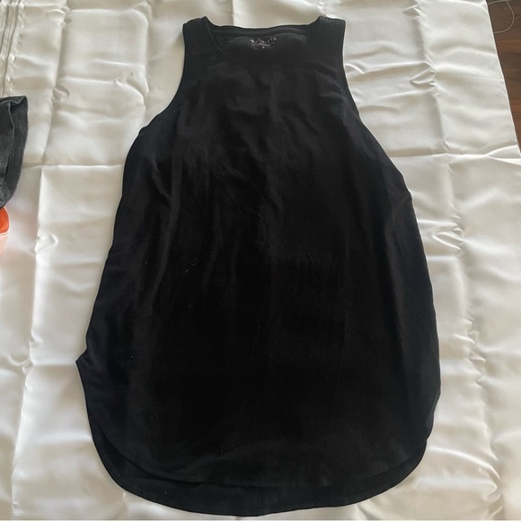 Athleta Tank Top Size Small Women Black  Sleeveless Crew Neck Knit Stretch - Picture 1 of 6